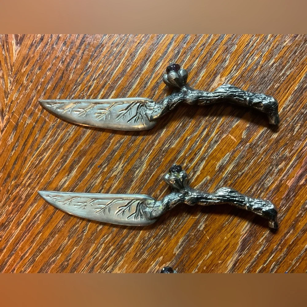 Vintage Bombay Beautifully Crafted Branch & Acorn Silver Cheese Knives!